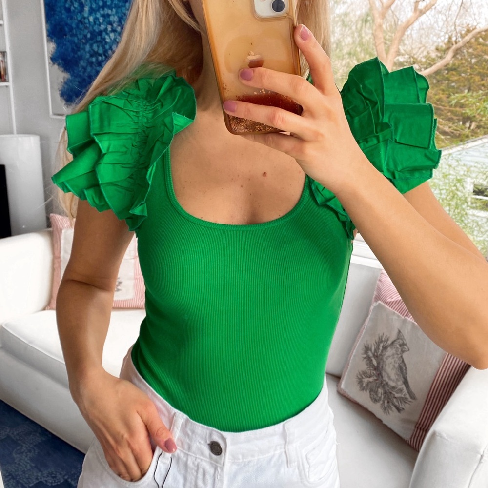 πΏ ZARA GREEN BUTTERFLY SLEEVE RIBBED BODYSUIT! - Picture 1 of 16